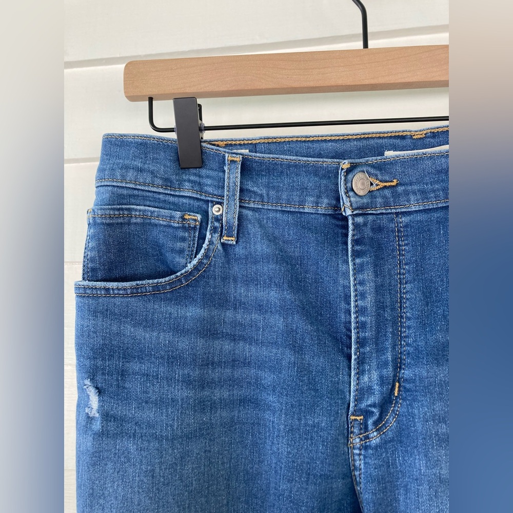 Levi’s | 724 High-Rise Straight Crop Medium Blue Size 32 - Picture 10 of 14